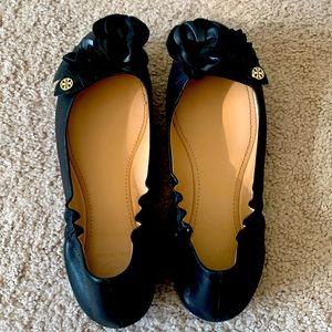 Tory Burch size 5 1/2 Black Ballet Flats